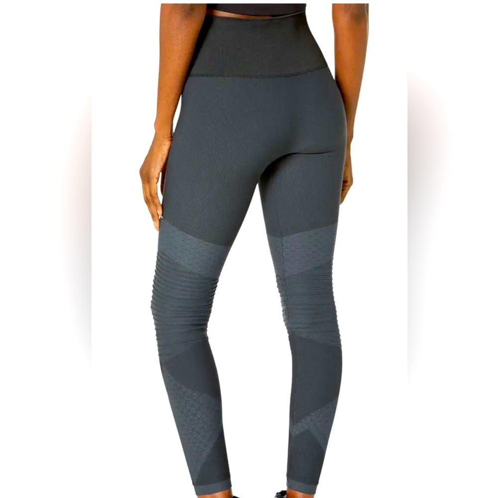Spanx Seamless Look At Me Now Moto Leggings Pants Size S